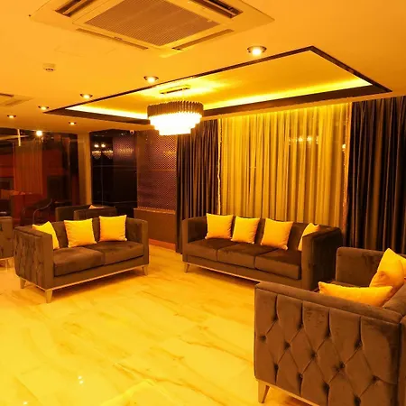 Apartahotel Grand Elmira 3*