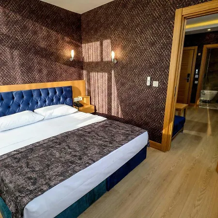 Grand Elmira Aparthotel