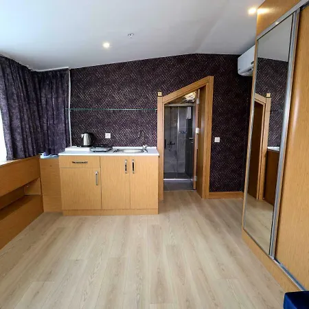 Grand Elmira Aparthotel 2*