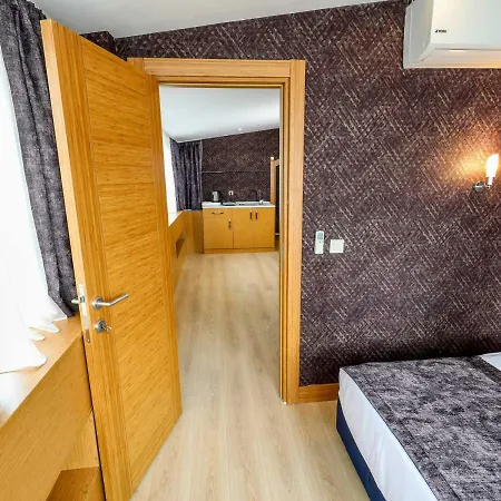 Hotel apartamentowy Grand Elmira